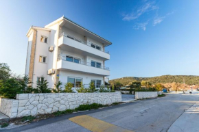 Family friendly seaside apartments Vinisce, Trogir - 22920